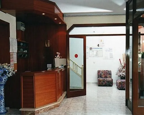 博纳维斯塔旅馆 2* 卡里拉