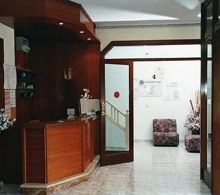 博纳维斯塔旅馆 2* 卡里拉